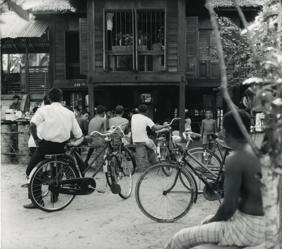 Copyright Paul Almasy- Thaïlande   Sans titre,