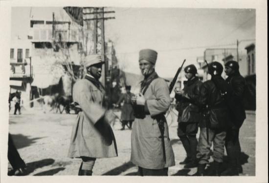 Damas Manifestation 1925 Anonyme