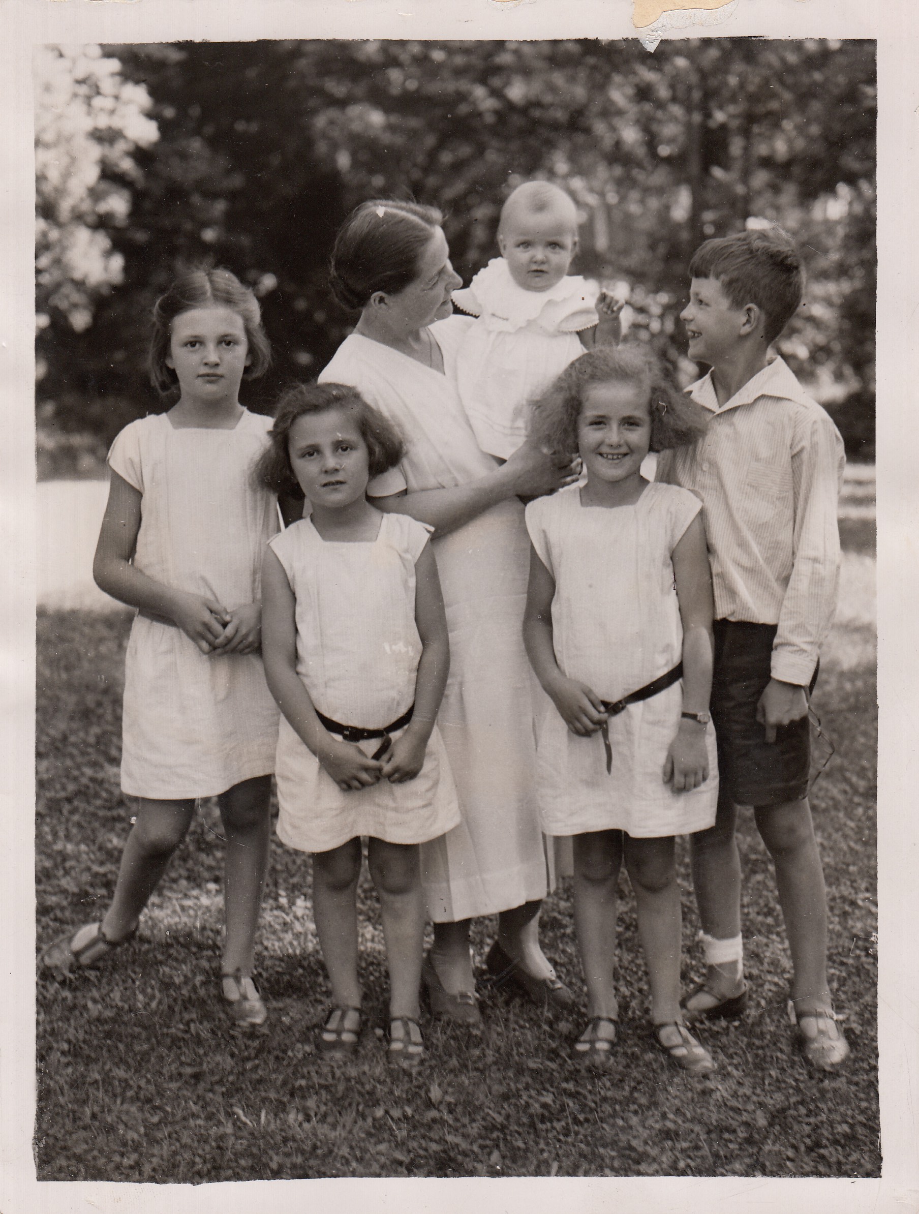 Famille du Pr Auguste Piccard (1884-1962) qui inspira à Hergé le professeur Tournesol 1932