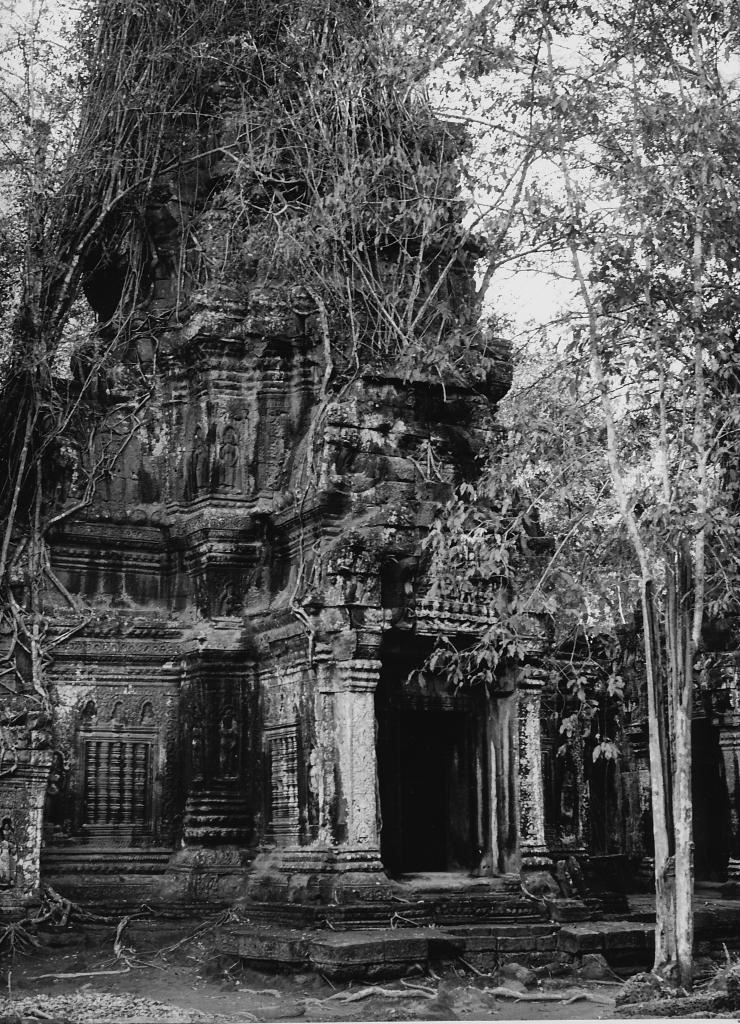 Temple Bouddhiste Copyright Paul Almasy