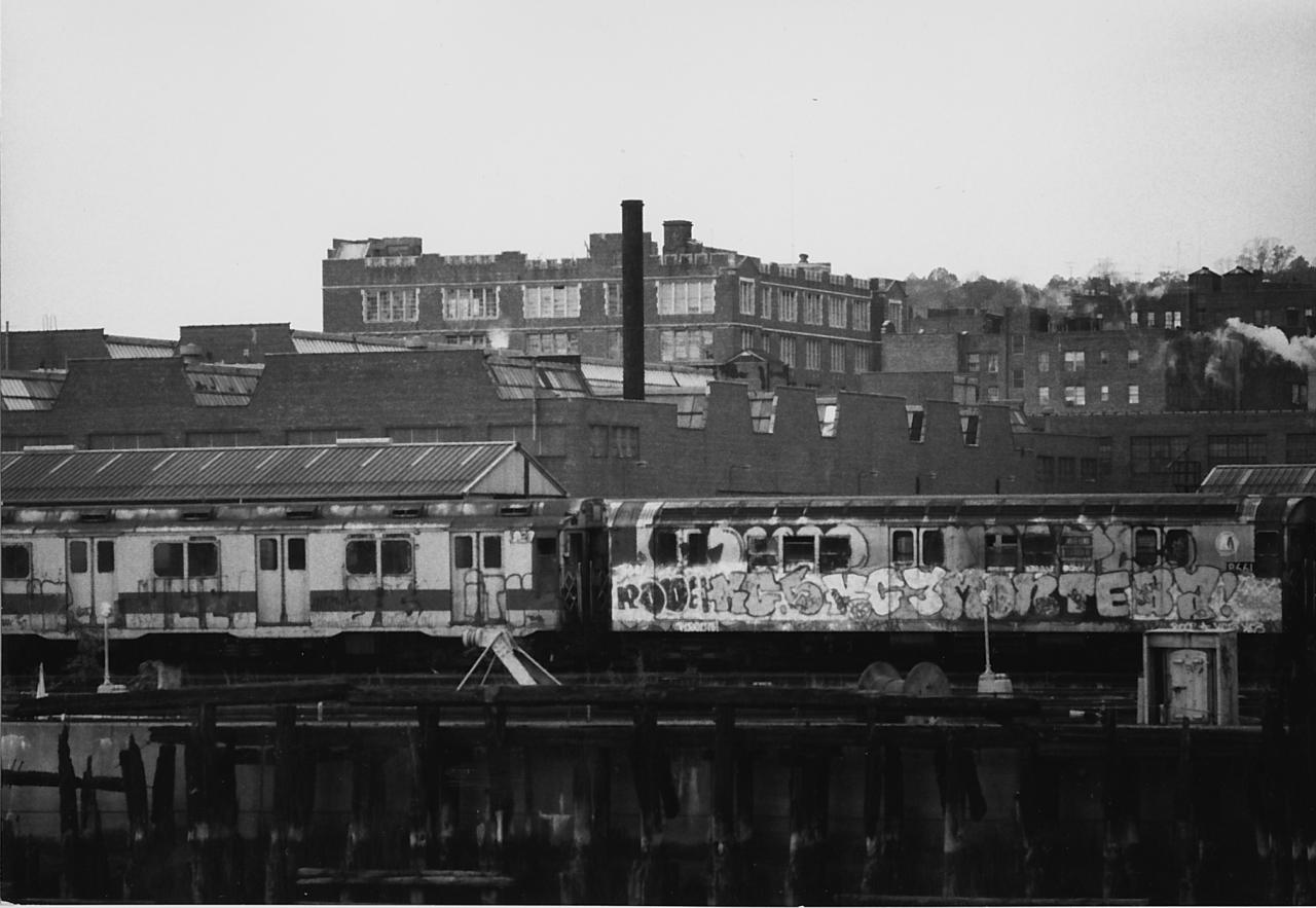 NEW YORK 1979 COPYRIGHT MANJA OFFERHAUS